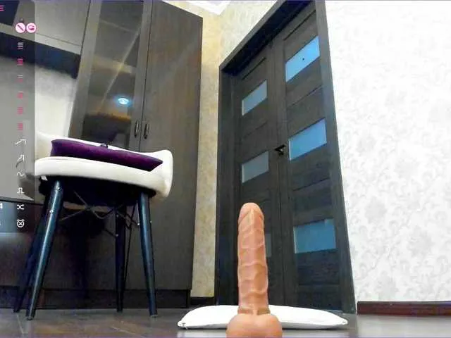 Live sex webcam photo for ZoeKlarxxx #290587977