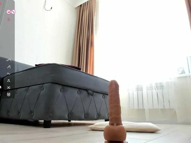 Live sex webcam photo for ZoeKlarxxx #290620118