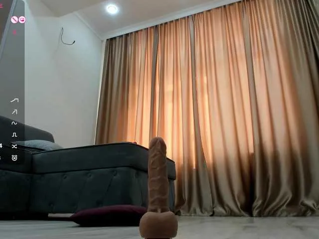 Live sex webcam photo for ZoeKlarxxx #290660311