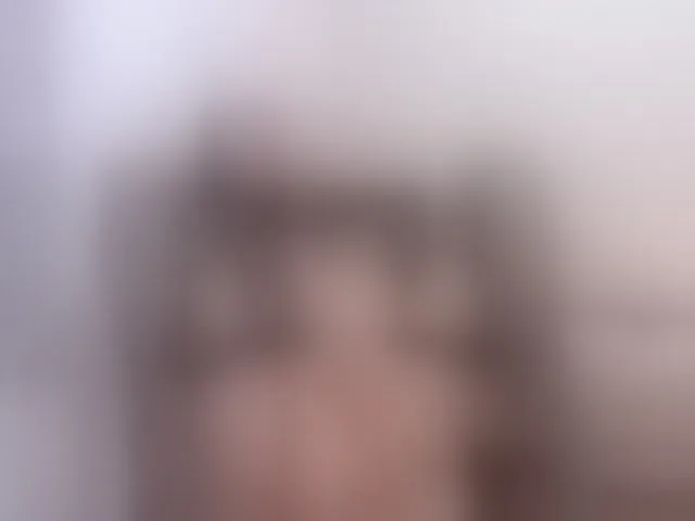 Live sex webcam photo for ZoeKlarxxx #293508390
