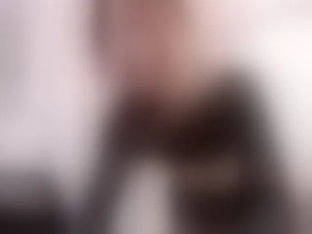 Live sex webcam photo for ZoeKlarxxx