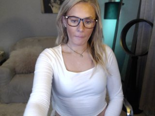 Live sex webcam photo for ZoeLovesYou #144186169