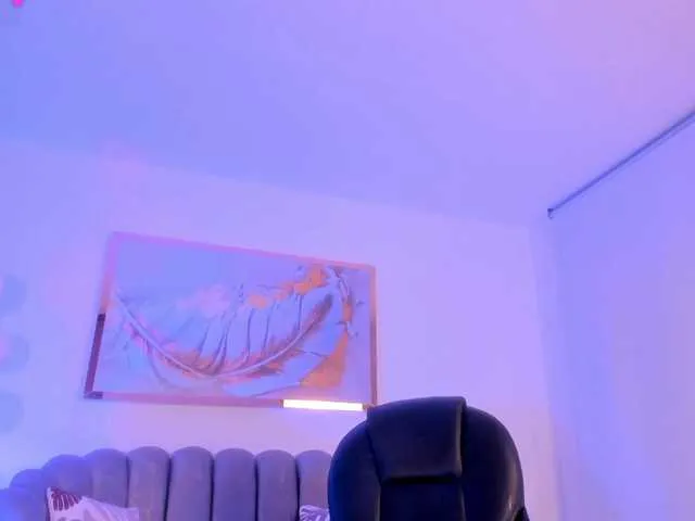 Live sex webcam photo for ZoePresley1 #292286830