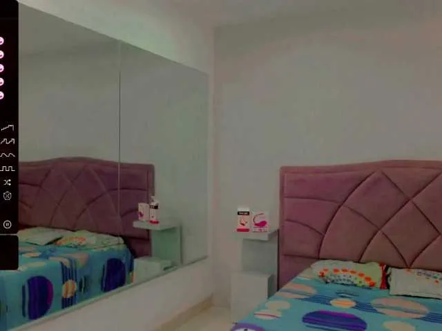 Live sex webcam photo for ZoeValentina #276554656