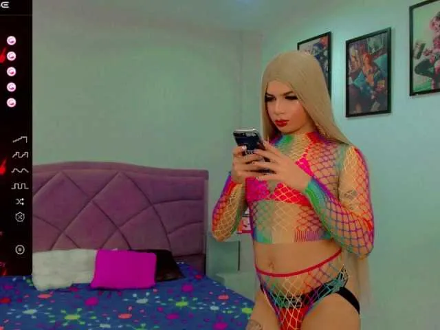 Live sex webcam photo for ZoeValentina #276597069