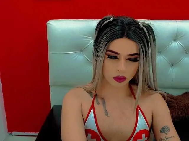 Live sex webcam photo for ZoeValentina #277589568