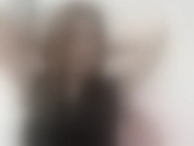 Live sex webcam photo for ZoiKissy #293694760