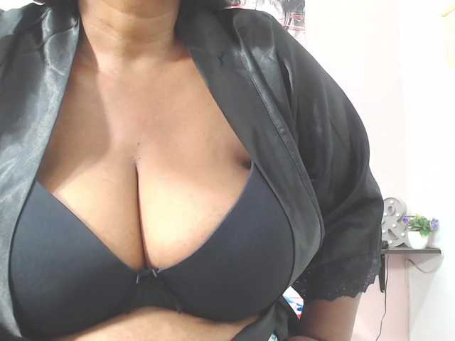 Live sex webcam photo for Zulay111 #272192788