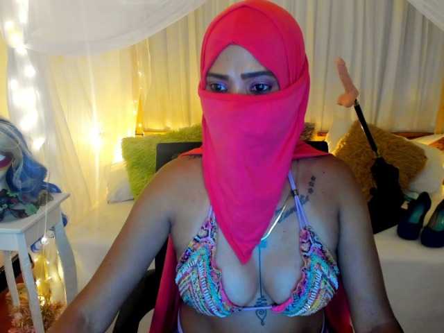 Live sex webcam photo for ZuleikaCinnamon #277879452