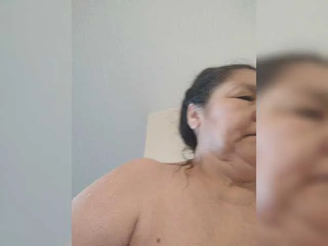 Live sex webcam photo for ZulfiyaBruce #275991059