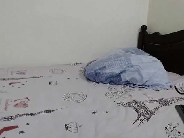 Live sex webcam photo for ZulfiyaBruce #277707841