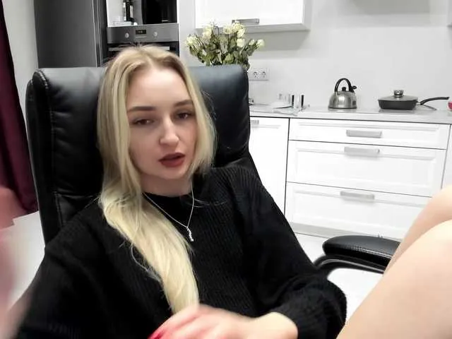 Live sex webcam photo for Zz---9---Zz #277586132