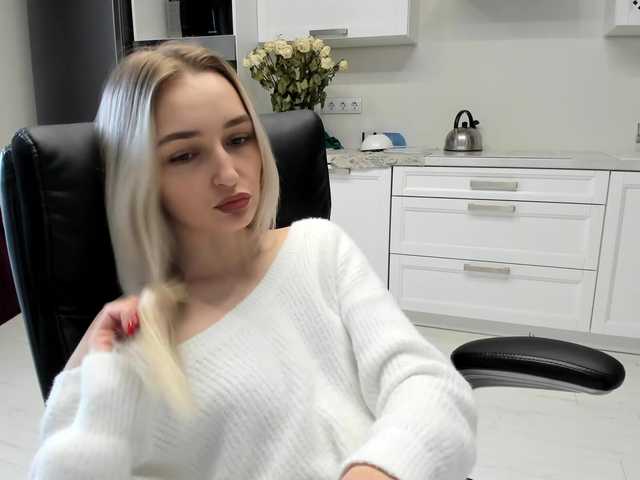 Live sex webcam photo for Zz---9---Zz #277665203