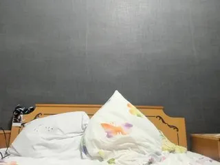 Live sex webcam photo for ____-_-____ #212938388