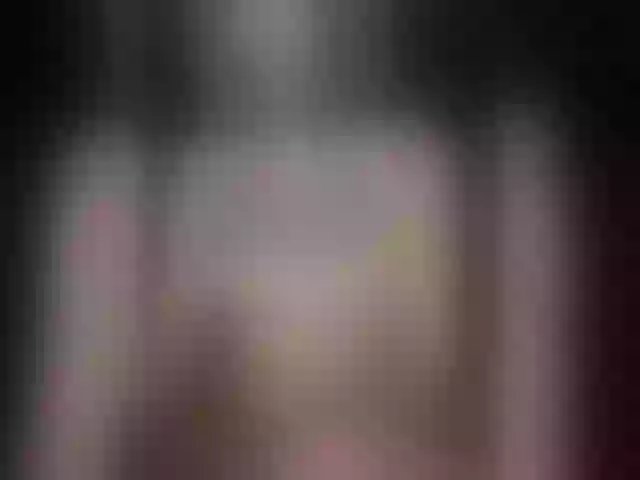 Live sex webcam photo for a-squirter #290441702