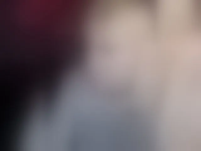 Live sex webcam photo for a-squirter #292966343