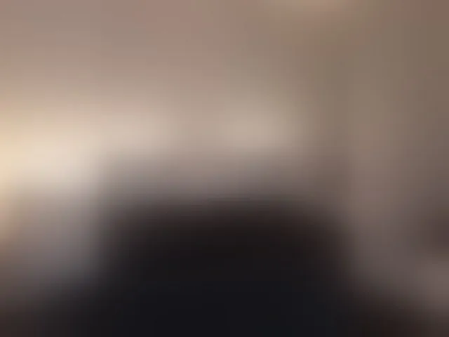 Live sex webcam photo for a-squirter #293571630