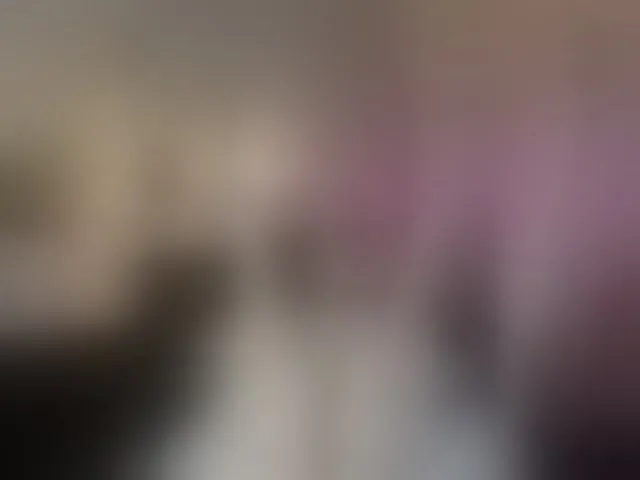 Live sex webcam photo for a-squirter #293764456