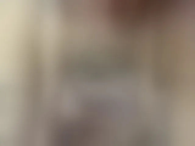 Live sex webcam photo for a-squirter #293924648