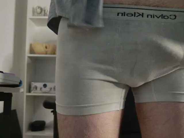 Live sex webcam photo for aaron-nvk #292466919