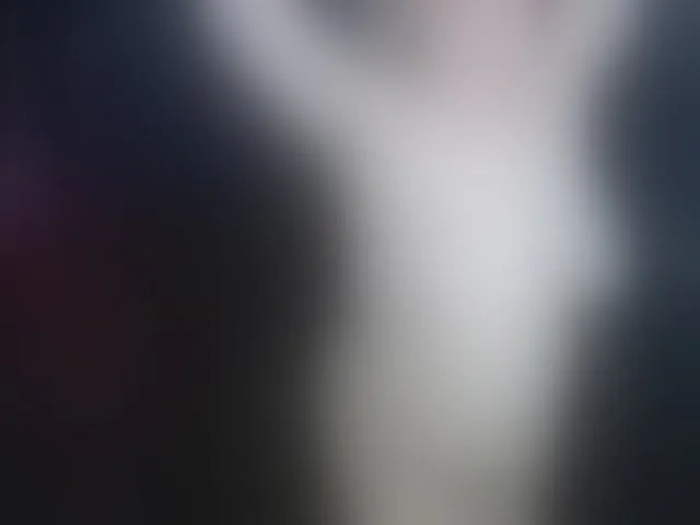 Live sex webcam photo for abbinatural #293785902