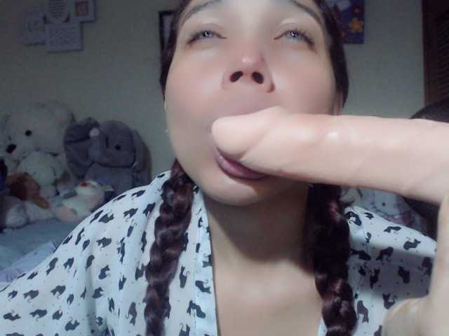 Live sex webcam photo for abby-camstar #271965685