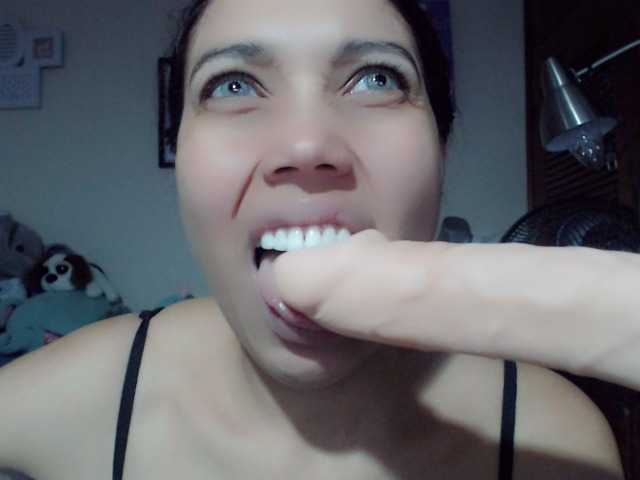 Live sex webcam photo for abby-camstar #272203899