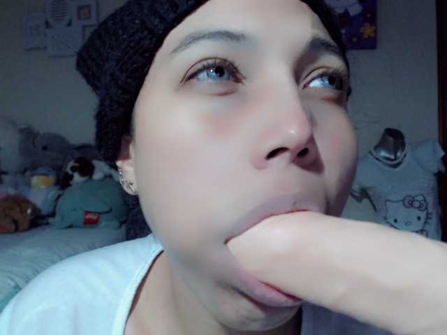 Live sex webcam photo for abby-camstar #272357174