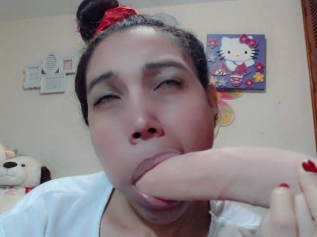 Live sex webcam photo for abby-camstar #272852103