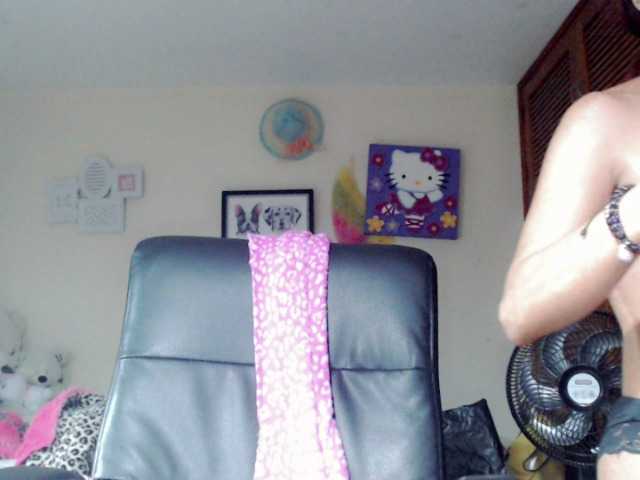 Live sex webcam photo for abby-camstar #273406869