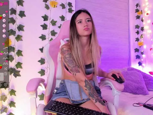 Live sex webcam photo for abby-deep #274275934