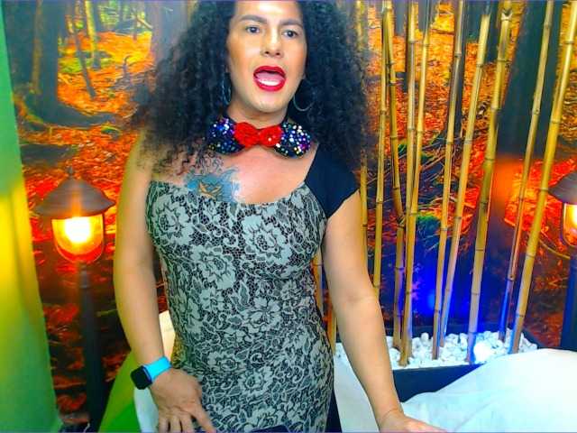 Live sex webcam photo for abbySmall8 #273593901