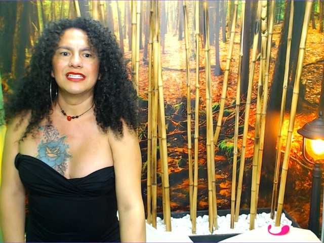 Live sex webcam photo for abbySmall8 #273838478