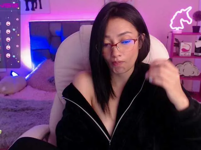 Live sex webcam photo for abbysantanaa #273429240