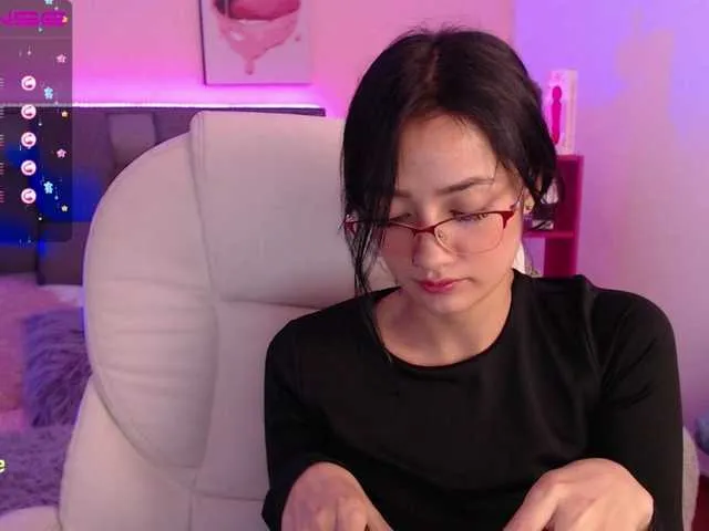 Live sex webcam photo for abbysantanaa #273440353