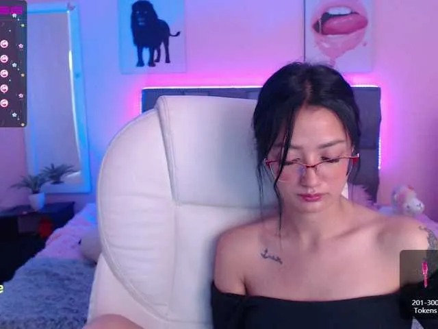 Live sex webcam photo for abbysantanaa #273475811