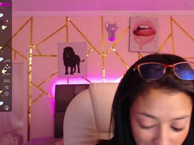 Live sex webcam photo for abbysantanaa #274356391