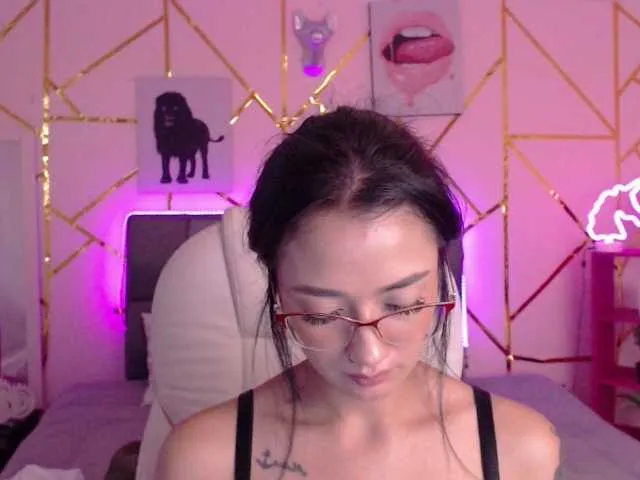 Live sex webcam photo for abbysantanaa #274496471