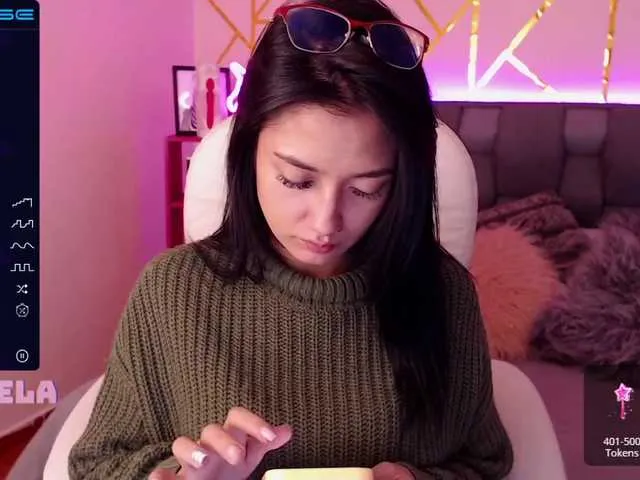 Live sex webcam photo for abbysantanaa #275114698