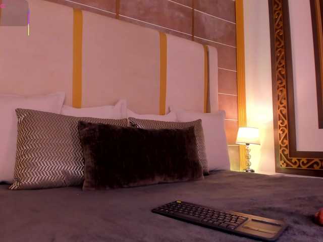 Live sex webcam photo for abigailcarter #292153774