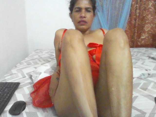 Live sex webcam photo for abinaya30 #277349823