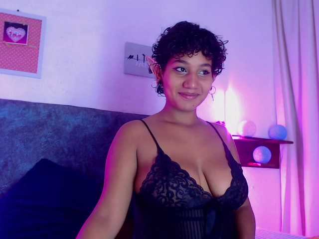 Live sex webcam photo for abluecat #272979266