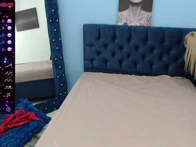 Live sex webcam photo for abril-ruby #273241743