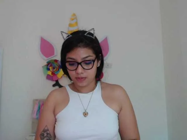 Live sex webcam photo for abril7 #272247537