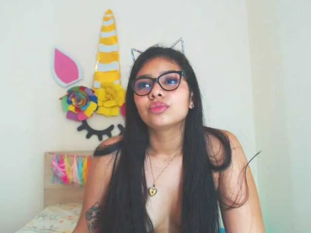 Live sex webcam photo for abril7 #272273921
