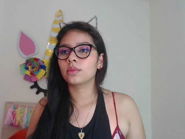 Live sex webcam photo for abril7 #272457754