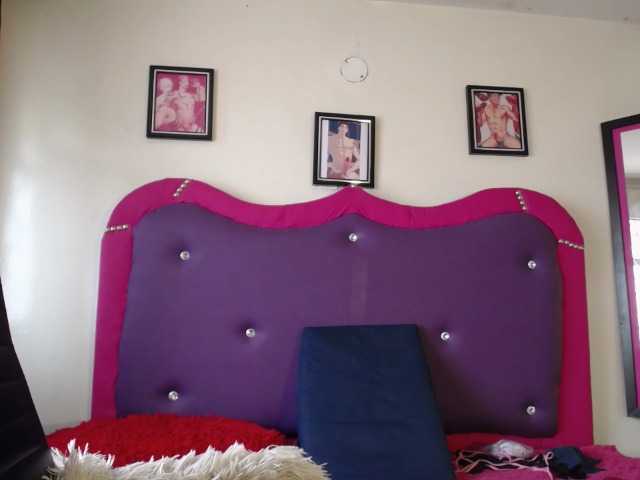 Live sex webcam photo for abrilonnel1 #276502932