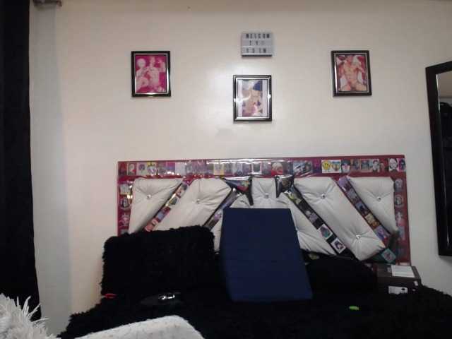 Live sex webcam photo for abrilonnel1 #277406686