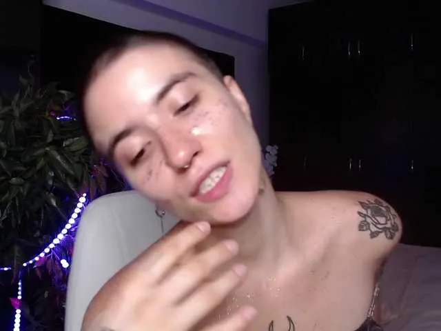 Live sex webcam photo for acidlampa #274298727