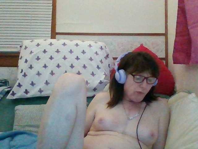 Live sex webcam photo for acorn551 #272694751